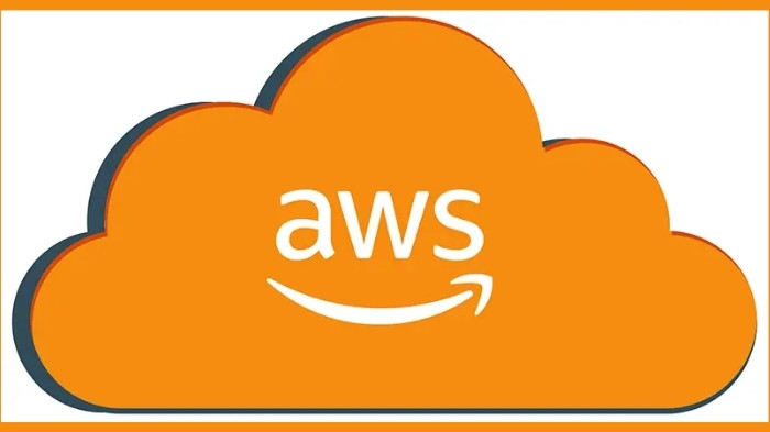 iran escalates gulf retaliation claims strike on amazon centre in bahrain