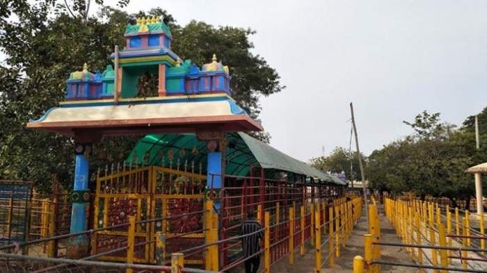 boy injured after stone slab falls at medaram temple site