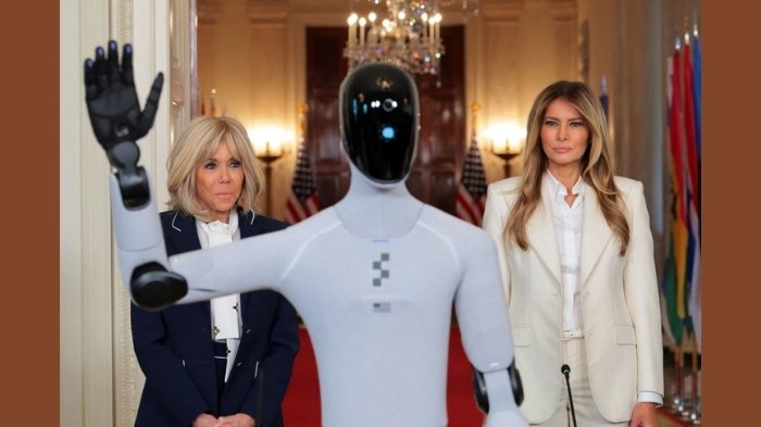 humanoid robot wows guests at white house