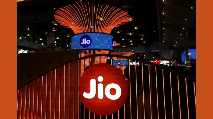jio launches rs 339 prepaid plan with full calendar month validity and extra talktime