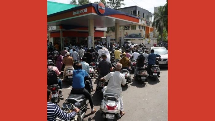 దేశంలో ఇంధన కొరత లేదు.. 60 రోజుల స్టాక్ ఉందని కేంద్రం స్పష్టం