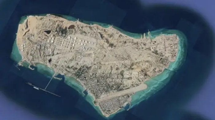 trump warns on iran hints at kharg island move